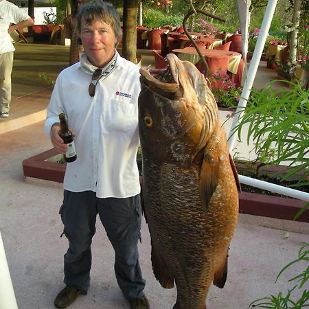 Keur Saloum Hotel Toubakouta Bagian luar foto