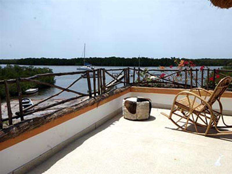 Keur Saloum Hotel Toubakouta Bagian luar foto