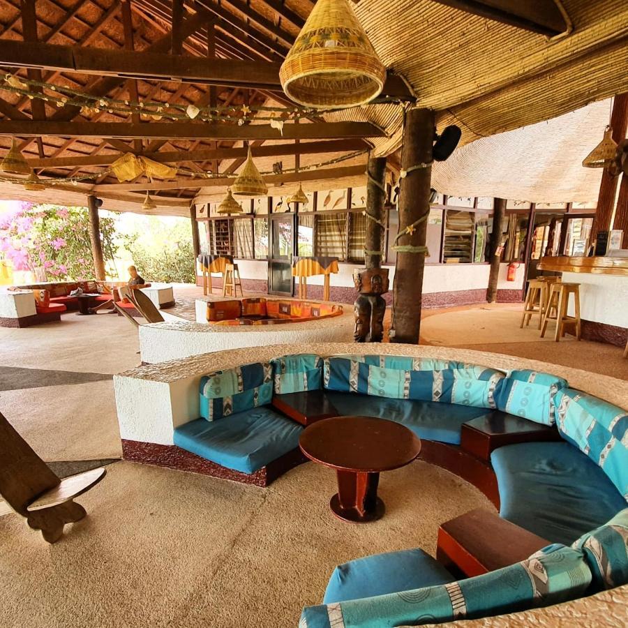 Keur Saloum Hotel Toubakouta Bagian luar foto