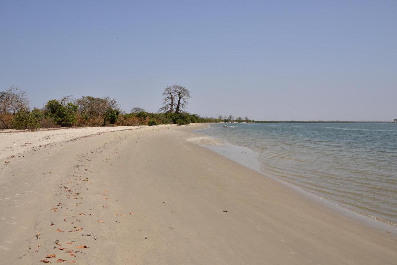 Keur Saloum Hotel Toubakouta Bagian luar foto