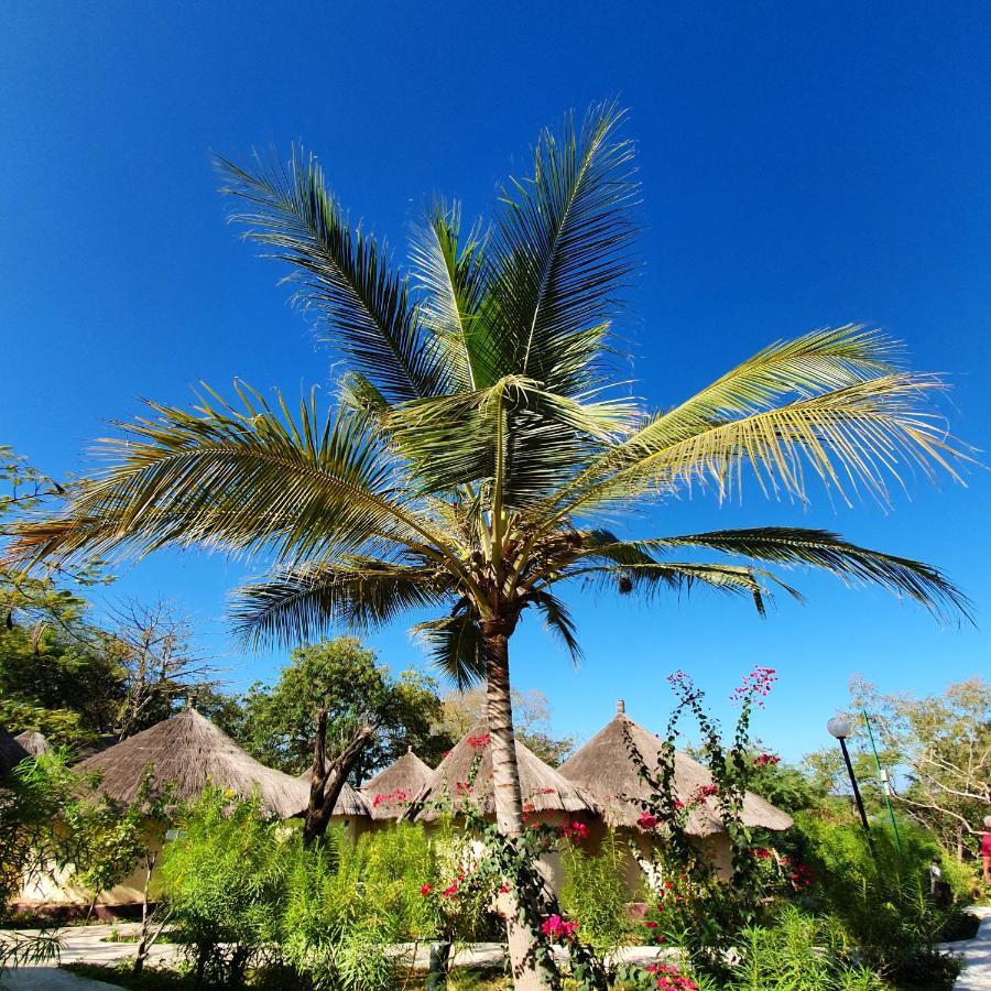 Keur Saloum Hotel Toubakouta Bagian luar foto